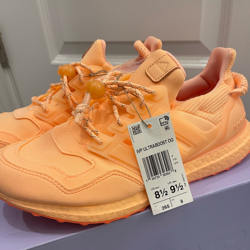 Ivy Park ultra boost 2021 Acid orange
